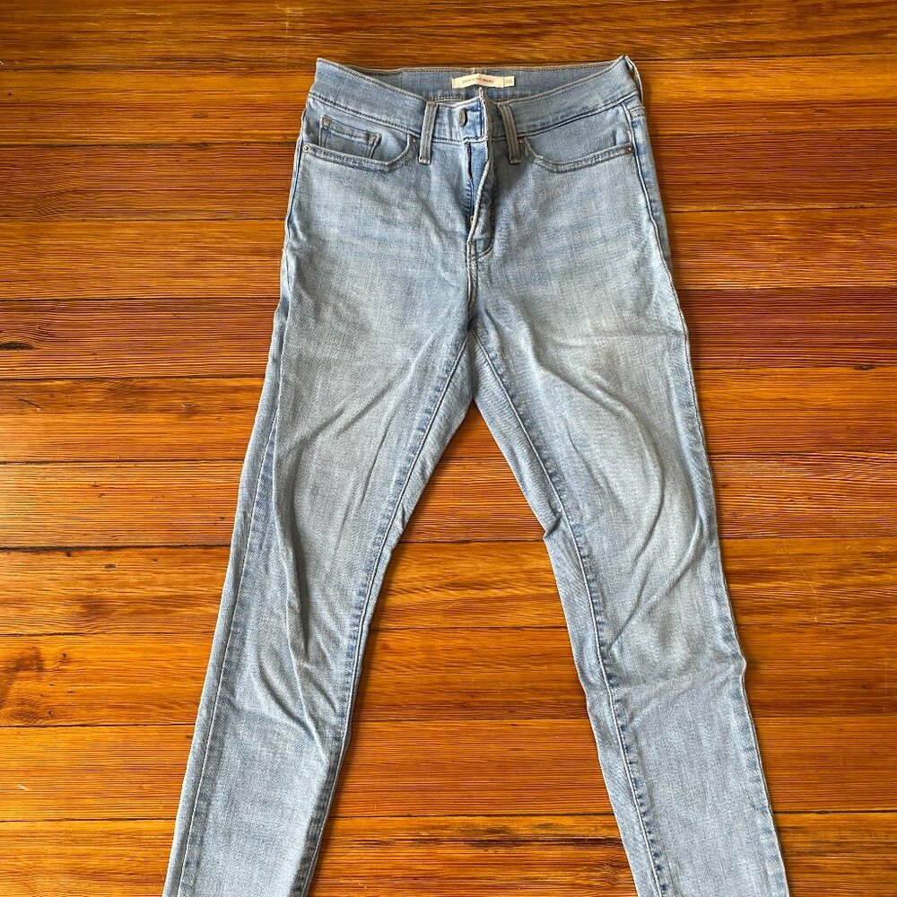 Levi's 311 Shaping Skinny Jeans - size 26